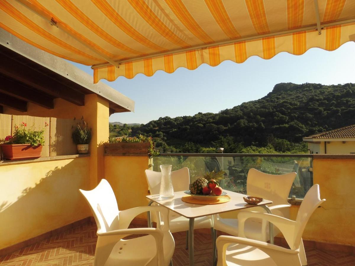 Mi Casa El Mar! Grazioso Attico 400 Mt Alla Spiaggia E Al Centro Castelsardo Exterior foto