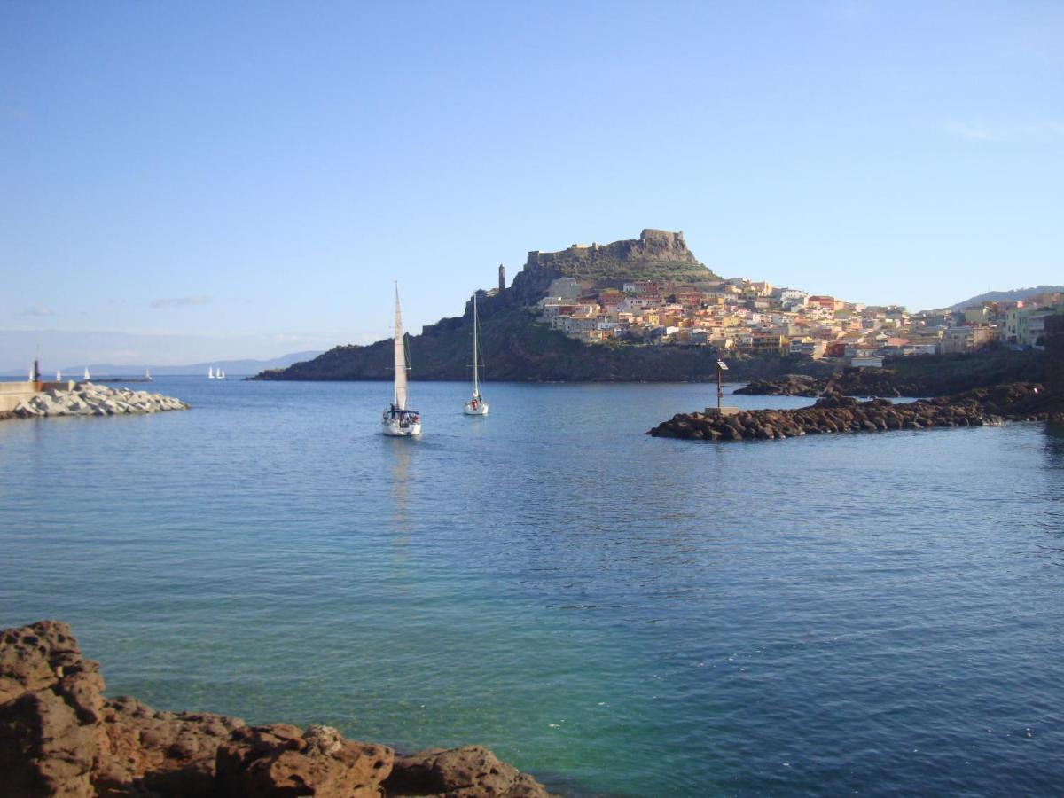 Mi Casa El Mar! Grazioso Attico 400 Mt Alla Spiaggia E Al Centro Castelsardo Exterior foto